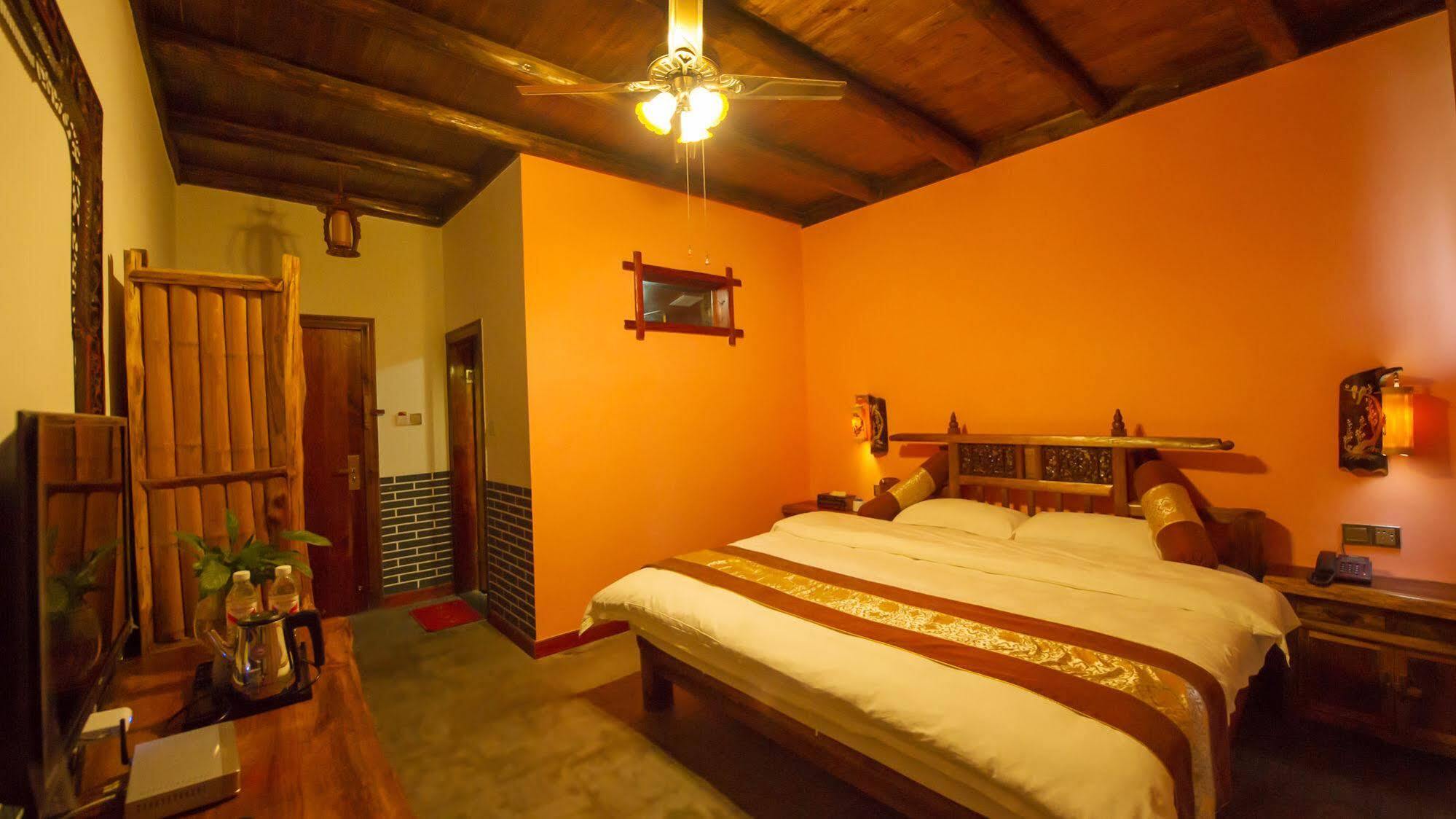 Hotel Yangshuo Scenic Mountain Retreat Exterior foto